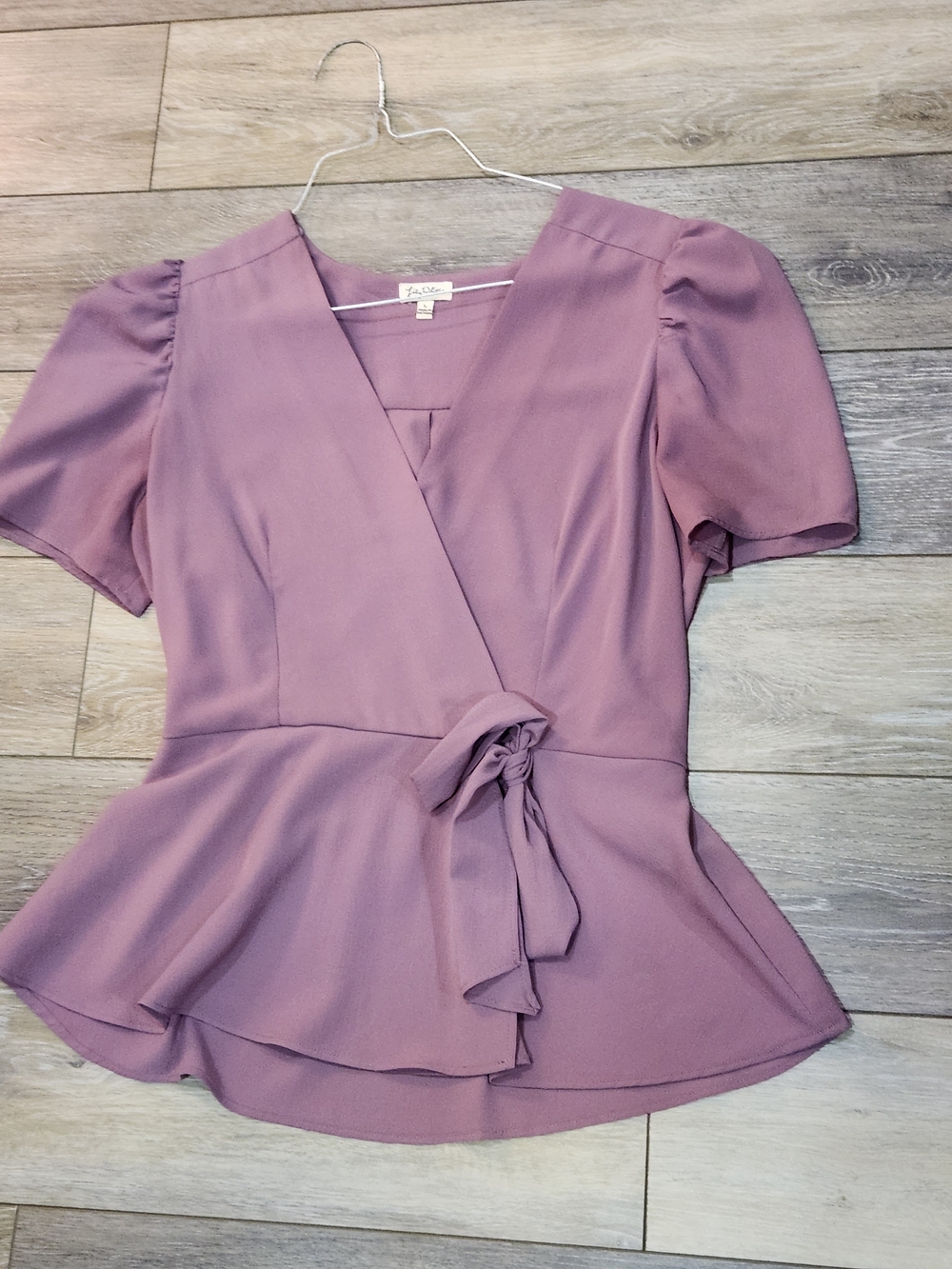 Lily White Dusty Mauve Wrap Peplum Tie Blouse Size Large - Picture 2 of 5